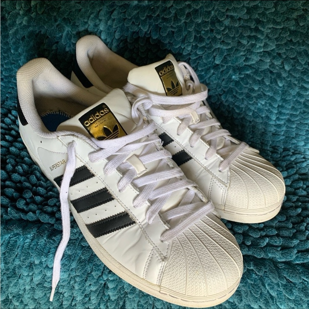 Adidas Original Superstar ADV is a classic sneaker men's Black & White Sz 13